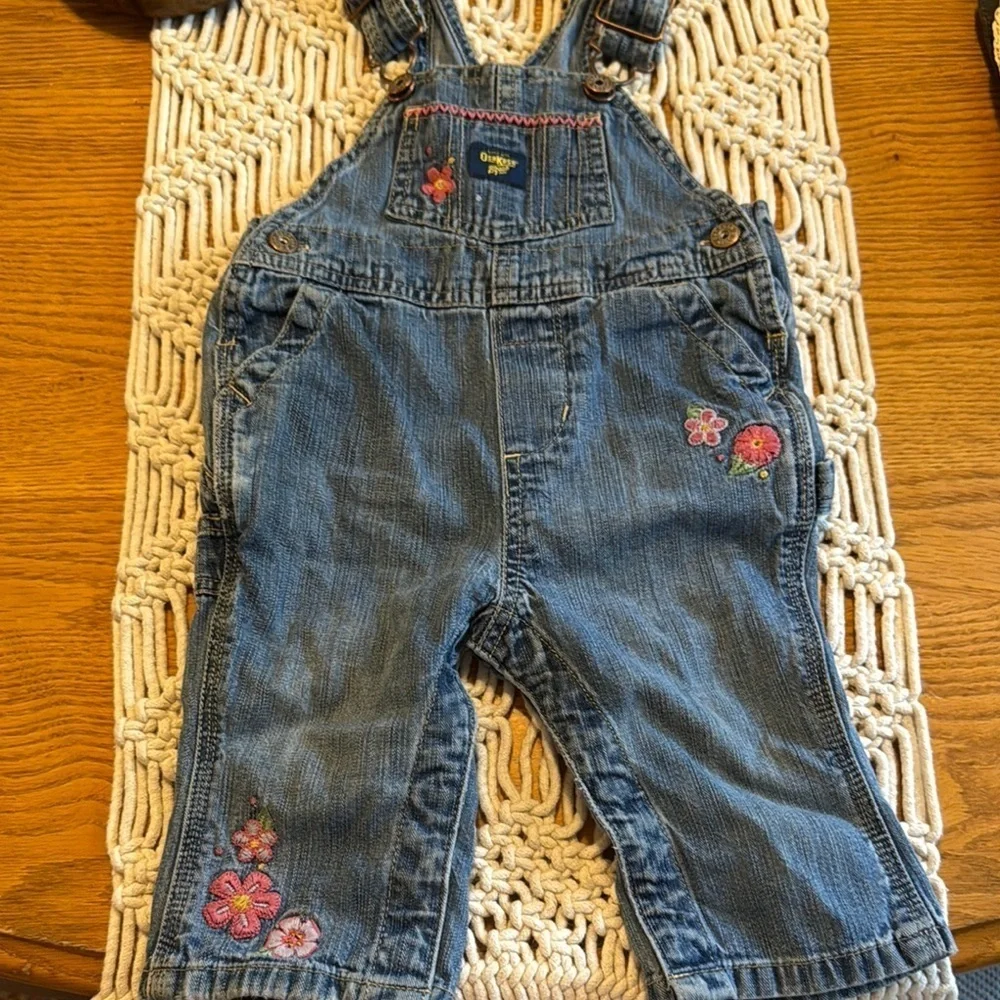OshKosh B'gosh Blue Denim bib Overalls Embroidered pink flowers‎ size 6/9 months